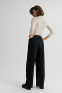Mero Pants Black